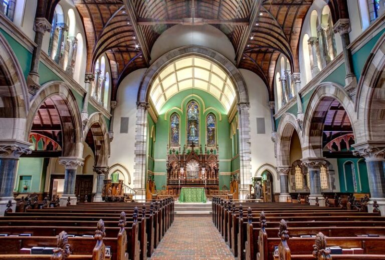 Tennessee’s 1894 Gothic Cathedral Fills With Stained-Glass Light, And Anyone Walks In Free