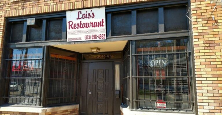 9 Tennessee Soul Food Kitchens Where The Same Regulars Fill The Tables Every Week