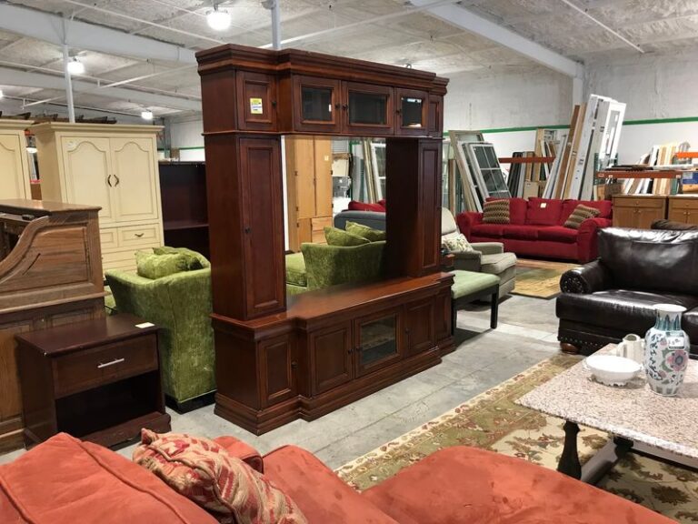 The 7 Mississippi Salvage Yards Where Old Building Materials Wait For New Homes