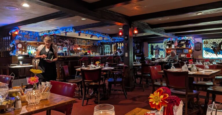 Families Still Get A Relish Tray Before Dinner At These 6 Illinois Steakhouses