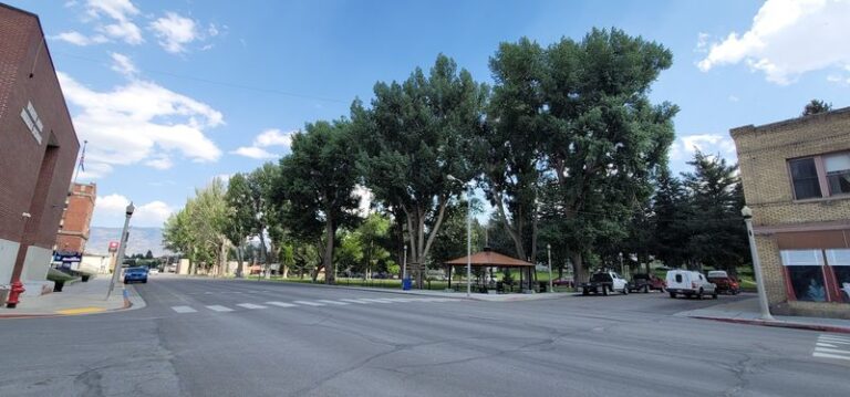 Families Find Empty Sidewalks And Cheap Diner Lunches In This Overlooked Nevada Town