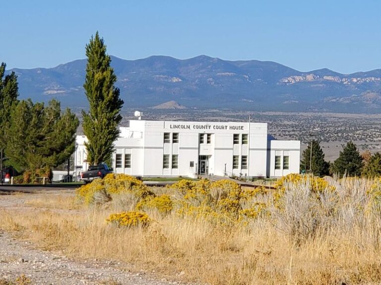This Tiny Nevada Town Still Shows Off Its Million Dollar Courthouse For Free