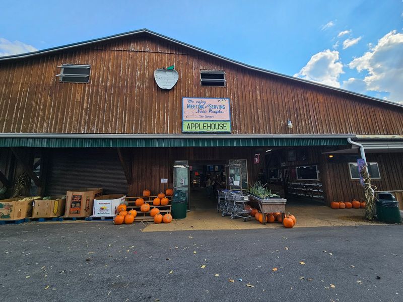 Carver's Applehouse Restaurant