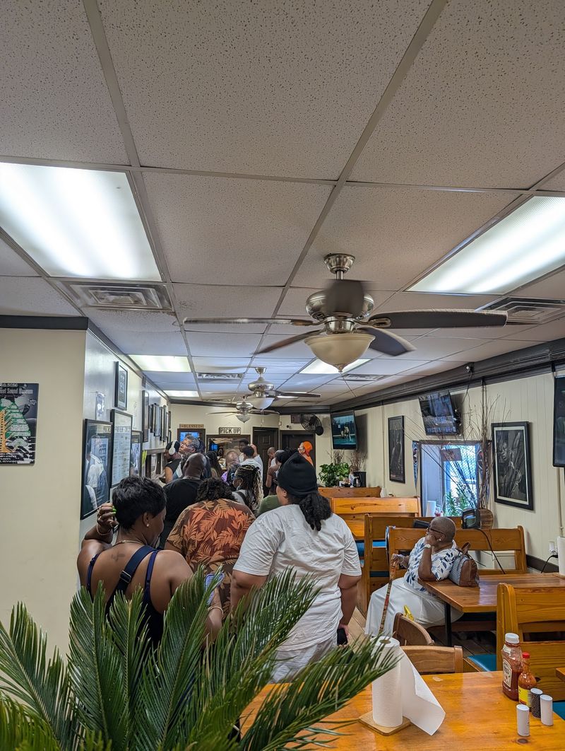 Silver Sands Café