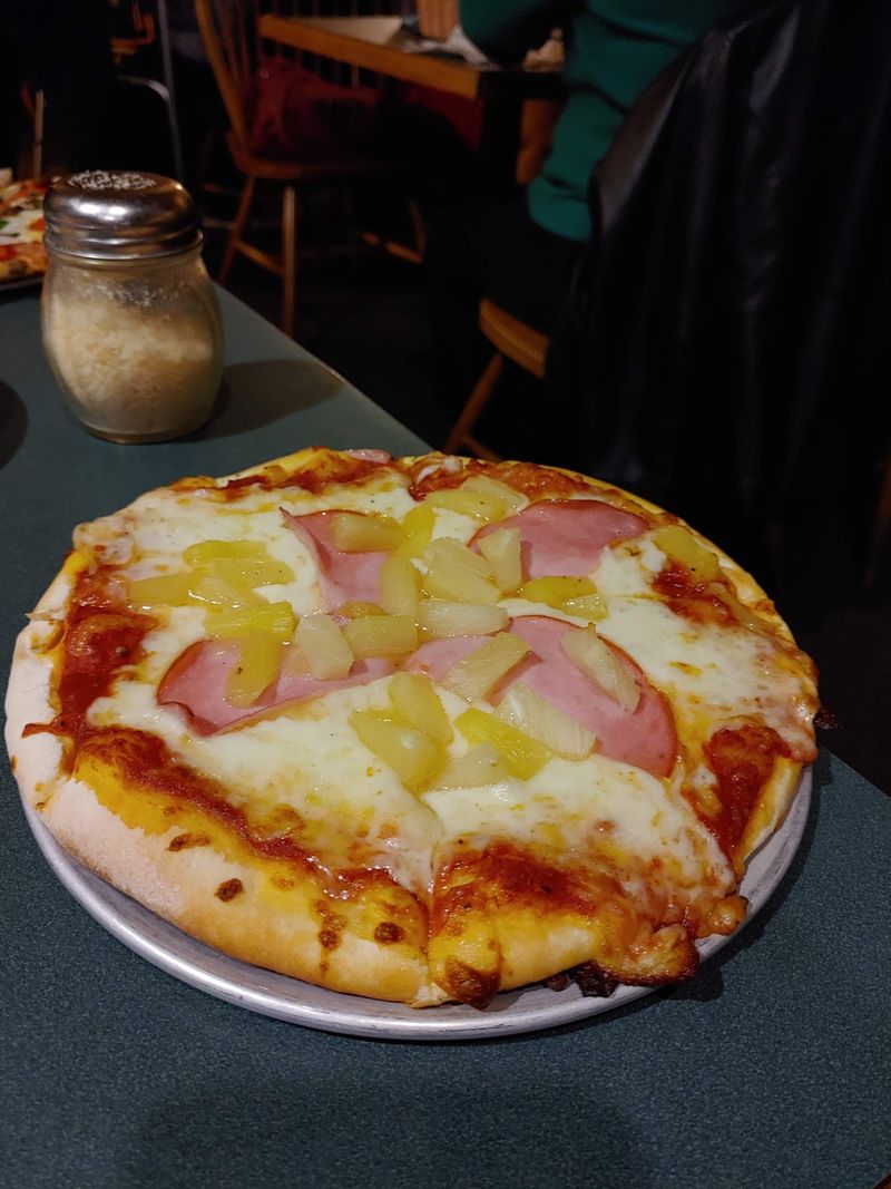 The Mini Pizza Combo Settles Every Debate