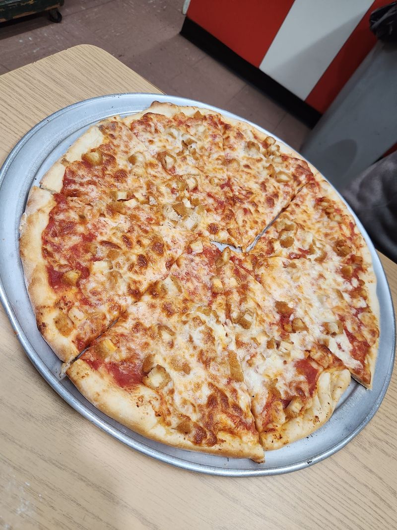 Good Luck Finding A Crust That Stays This Crunchy