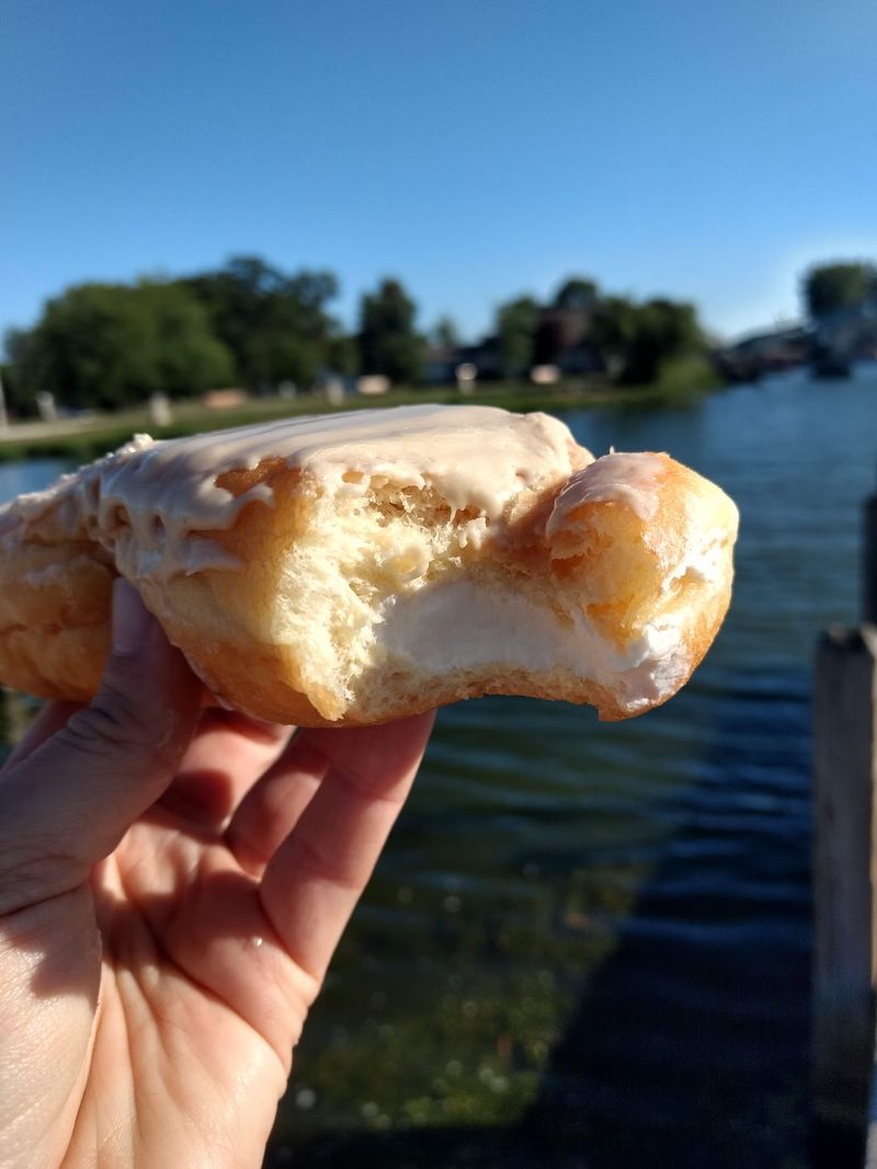 Weekend Scoops By The Lake