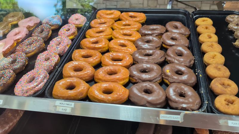 Early Birds And Afternoon Snackers Both Win Here