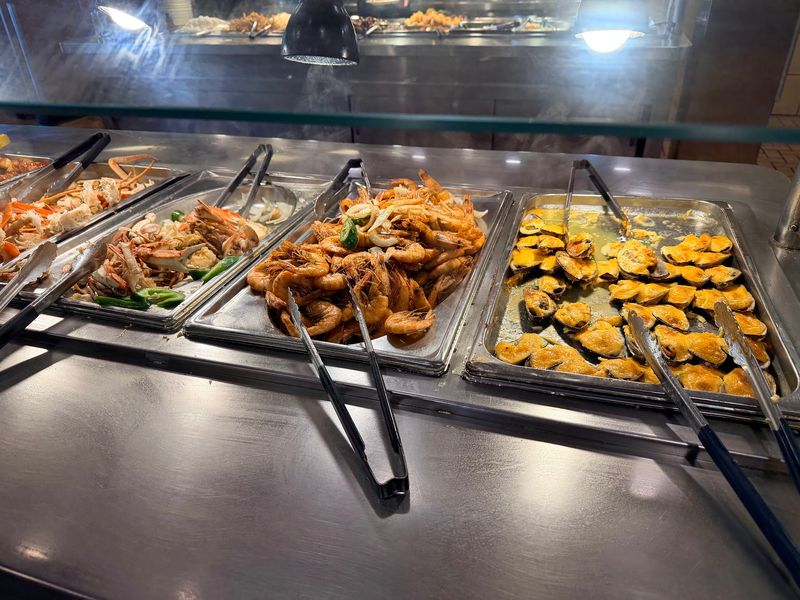 Oysters, Crawfish, And Mussels Join The Party