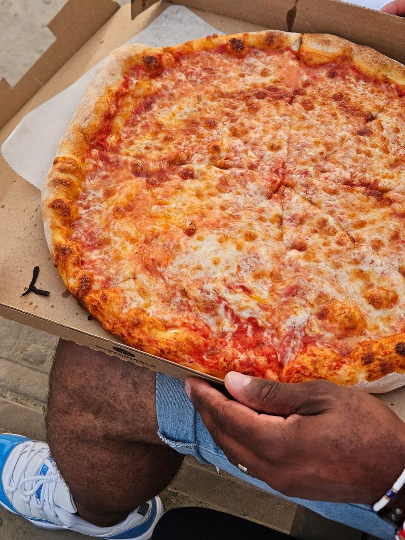 The Thin Crust Everyone Talks About