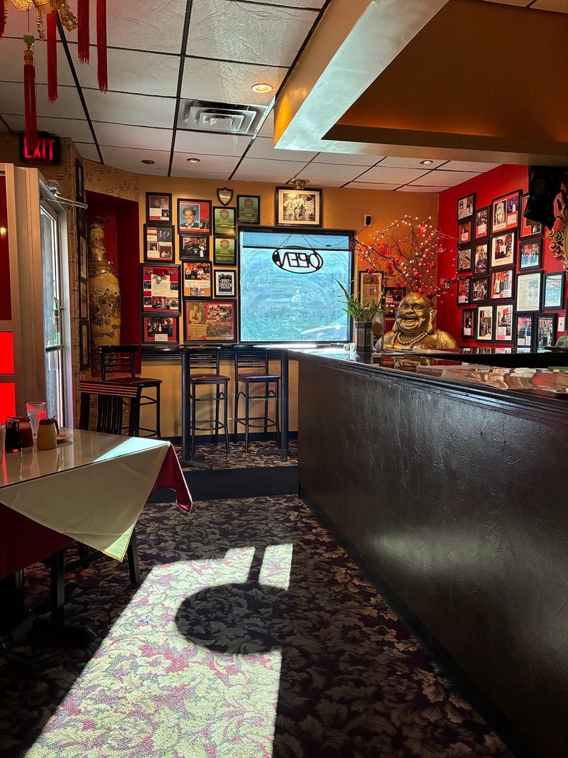 Those Celebrity Photos On The Walls Tell A Pretty Great Story