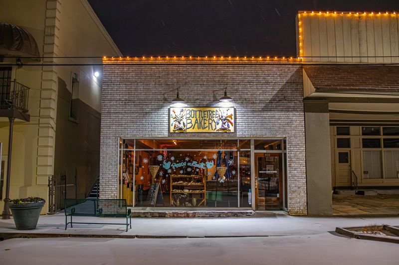 A Bakeshop Just Off the Historic Square