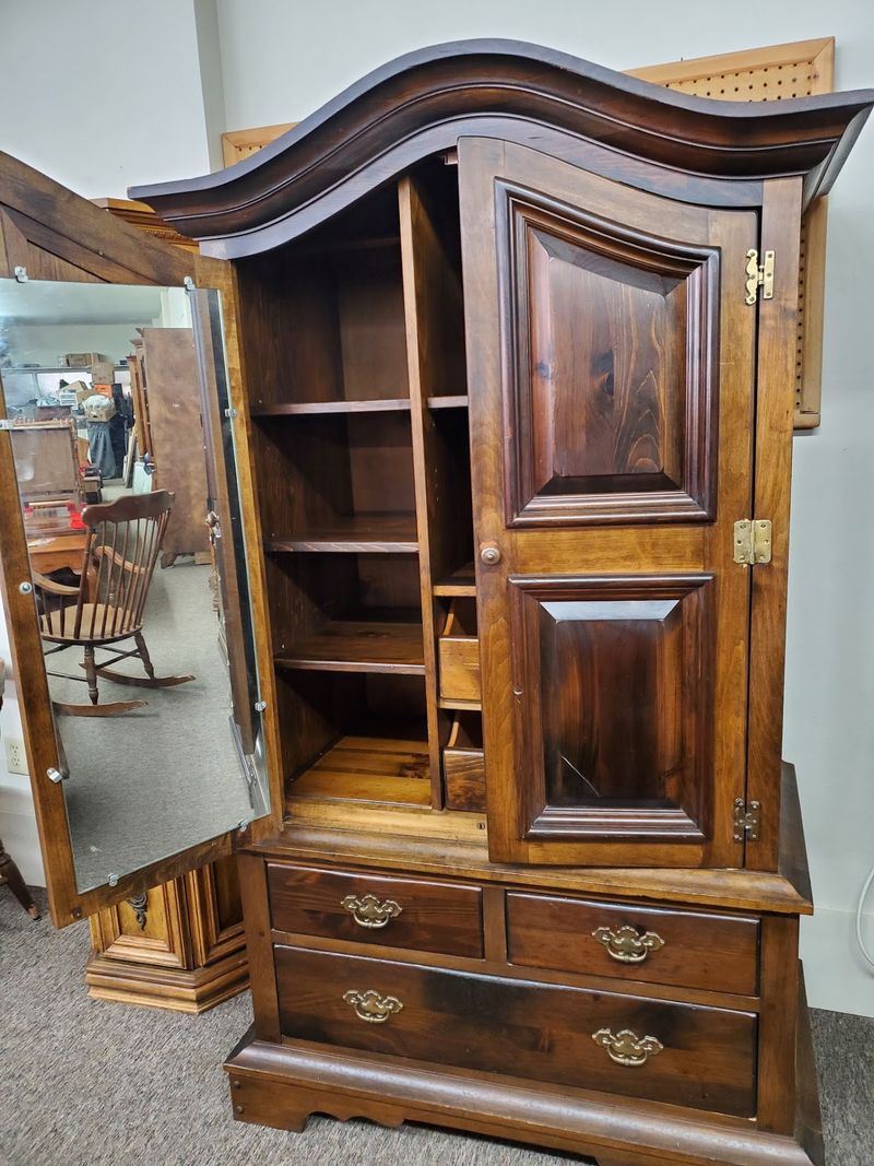 Solid Wood That Puts Particleboard To Shame