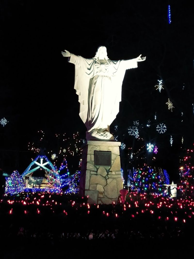Seventy Years Of Twinkle Makes This Tradition Feel Like Family