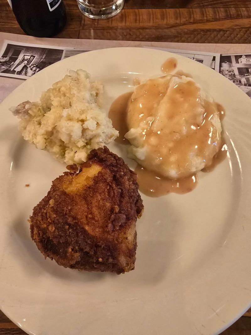 Anna's Chicken And Waffles Still Holds A Place Of Honor