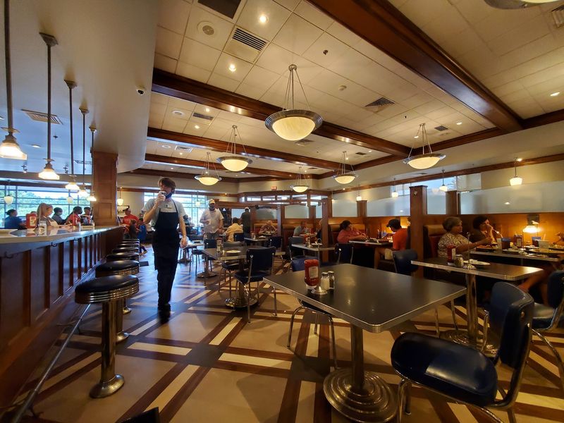 Generations of Loyal Jackson-Area Regulars