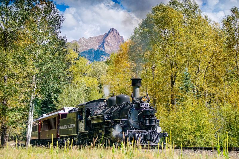 Chasing Golden Aspens Between Mid-September And Early October