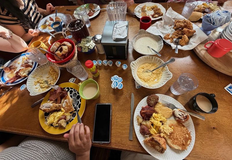 Night Owls Get Their Own Saturday Breakfast Party