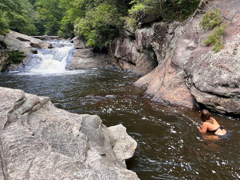 That Deep Pool Is The Real Reason Cars Keep Pulling Over