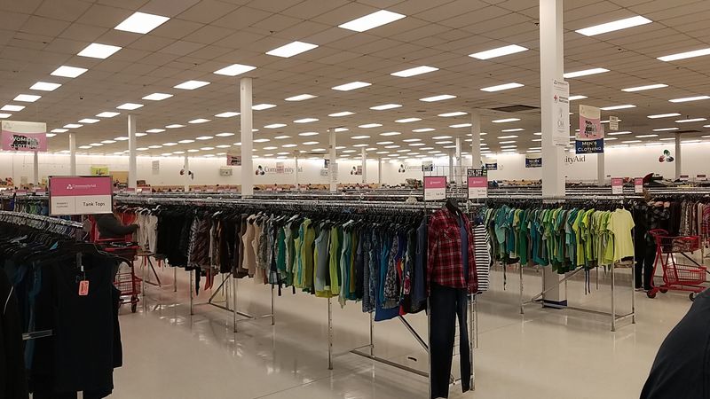 Rainbow Racks Make Clothing Hunts Way Easier