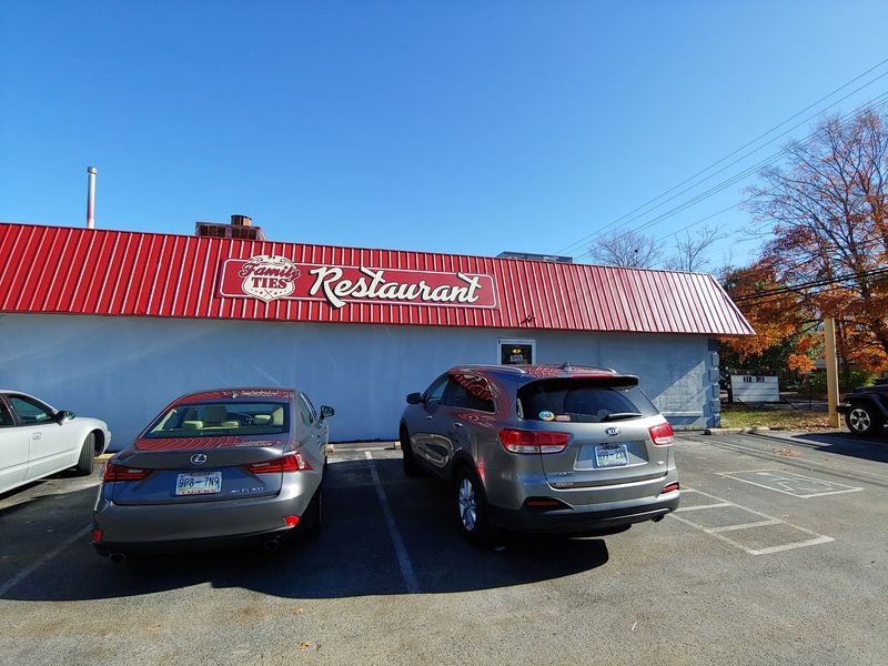 Family Ties Restaurant