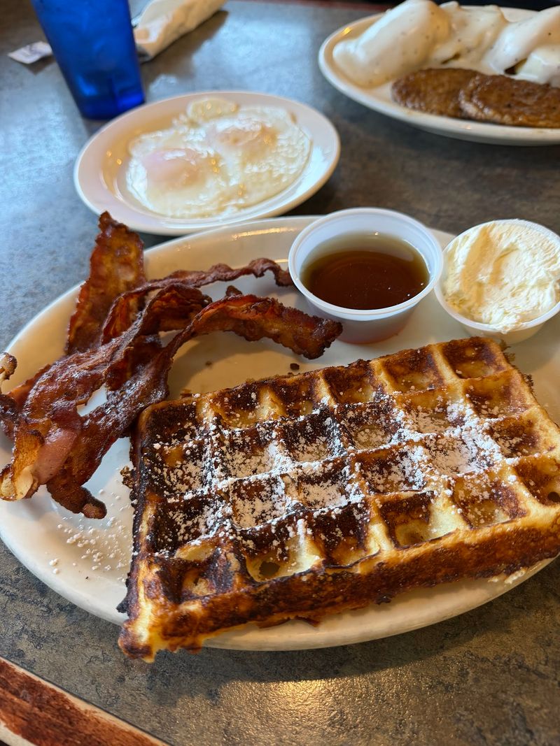 Belgian Waffle & Omelet Inn, Midvale, UT