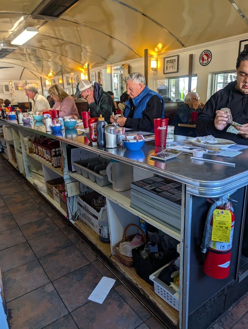 Lou Roc's Diner