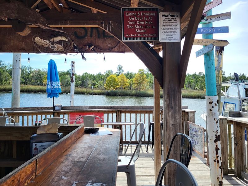 Riverside Cafe