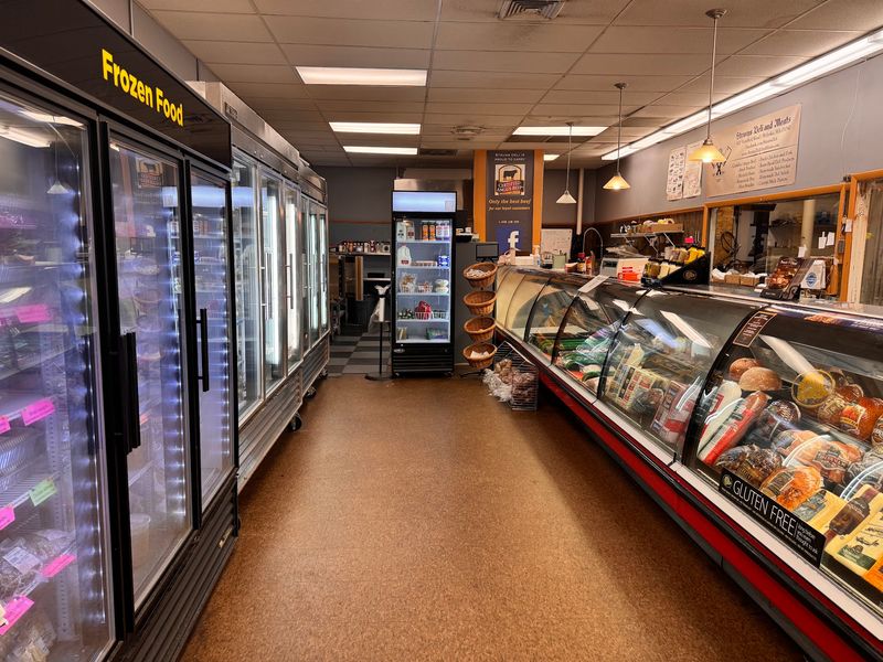 Strum's Deli & Meats