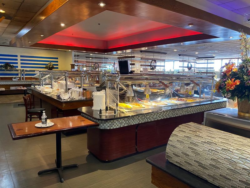 Cleveland's South Side Has A Seafood Buffet With A Very Big Appetite
