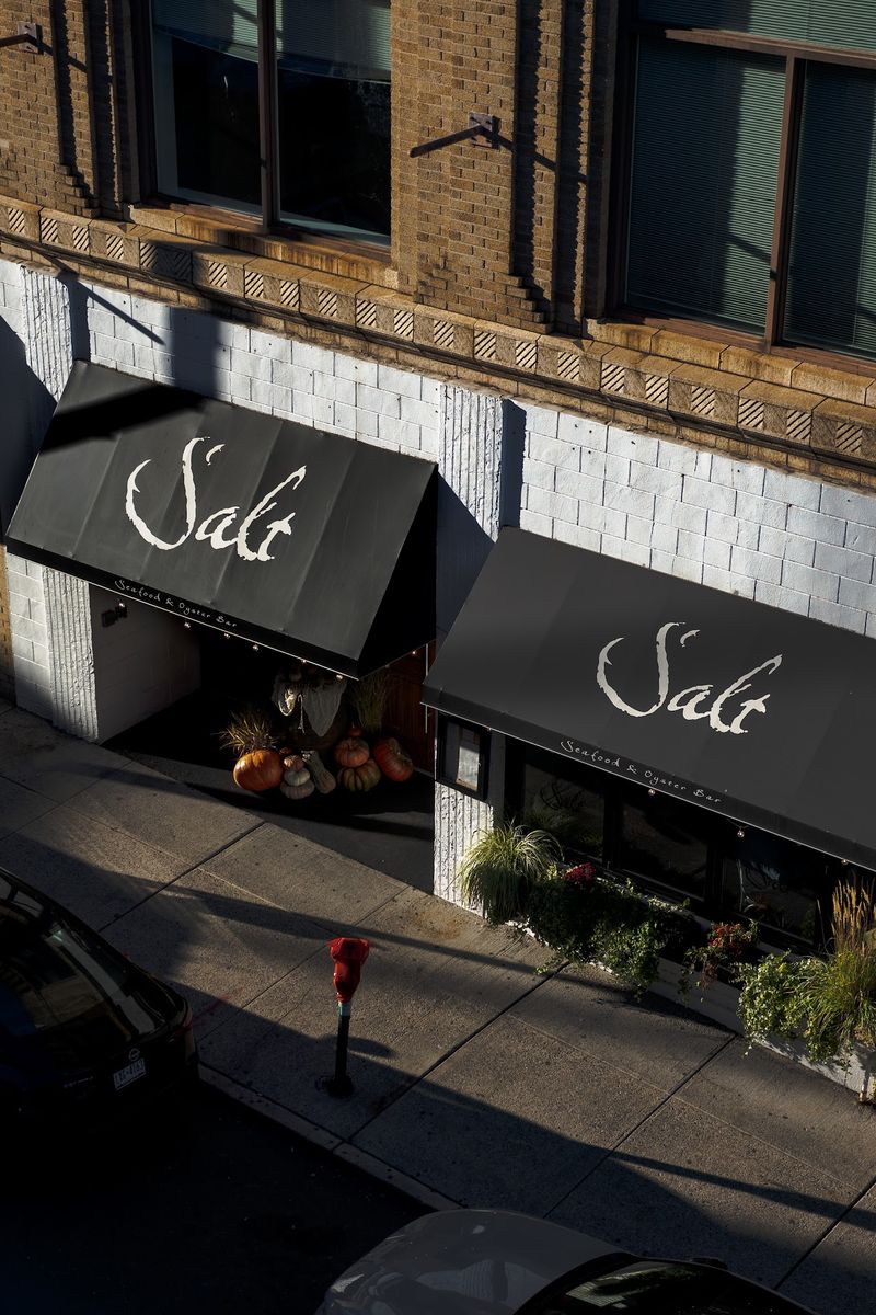 Salt Seafood & Oyster Bar