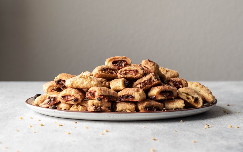 Cannoli, Eclairs, and Rugelach for the Pastry Crowd