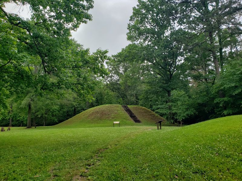 Owl Creek Indian Mounds, New Houlka, MS