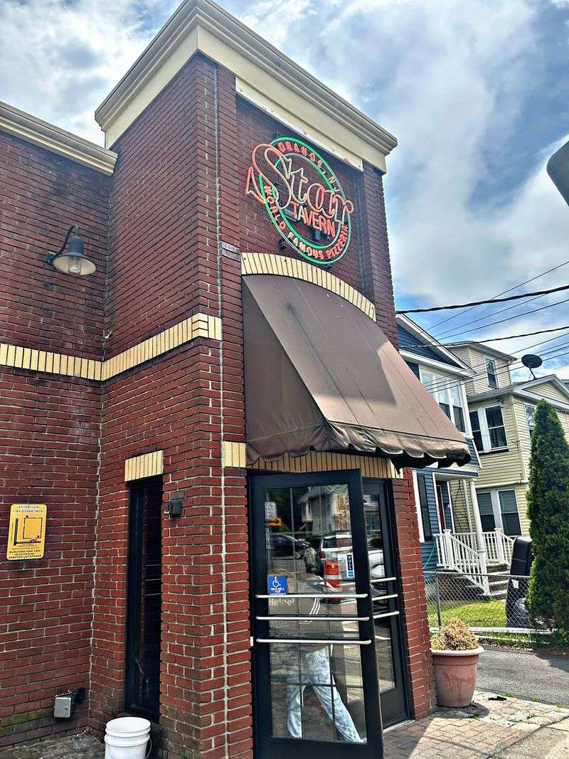 Star Tavern, City of Orange