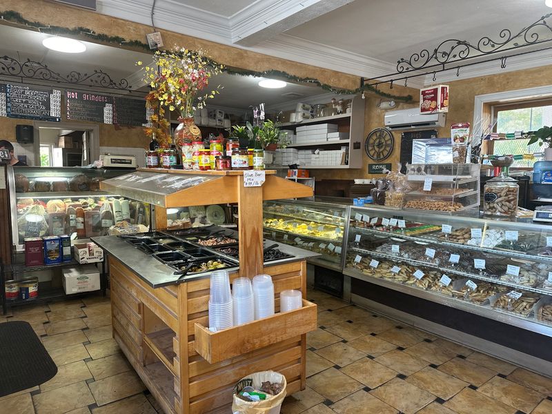 Palma's Bakery
