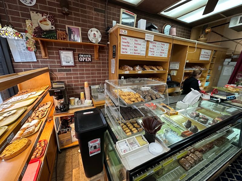 Andre's Hungarian Bakery
