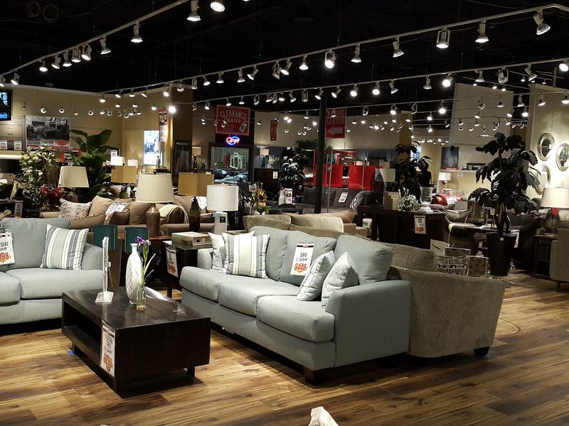 Room Displays That Spark Decorating Ideas