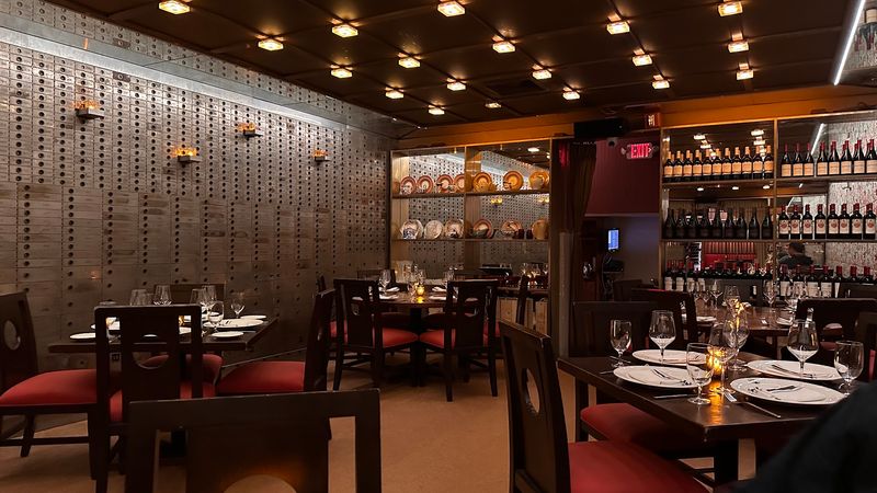 A Speakeasy Mood With Old New York Charm