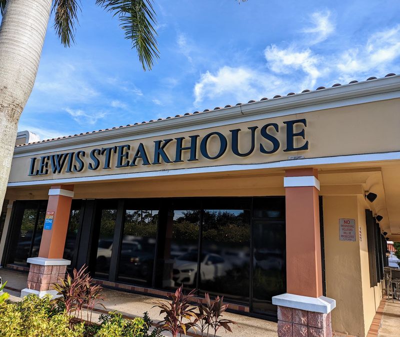Lewis Steakhouse, Jupiter