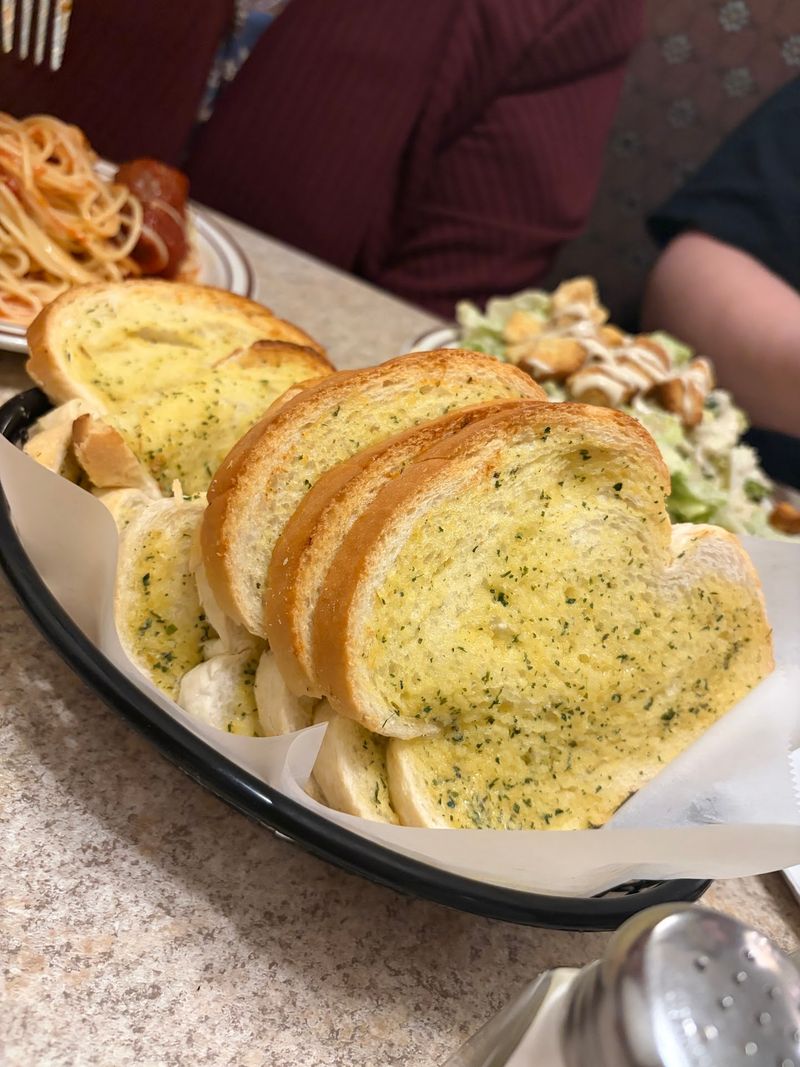 Garlic Bread Gets Its Fans
