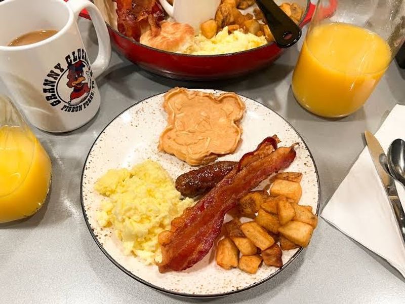 Granny Cluckett's Keeps Hungry Swimmers Happy