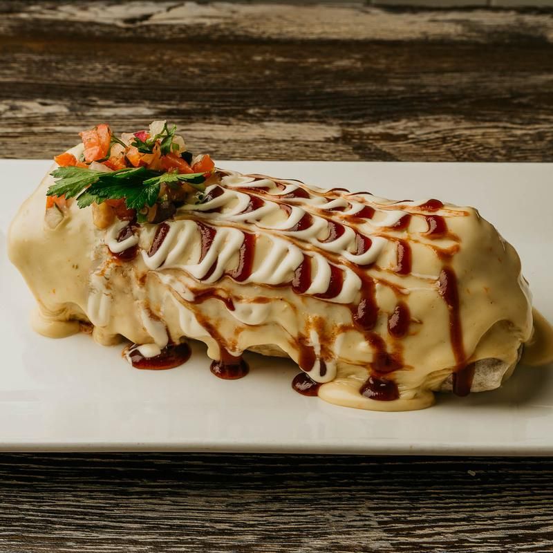 Bring Your Appetite For These Giant Plates