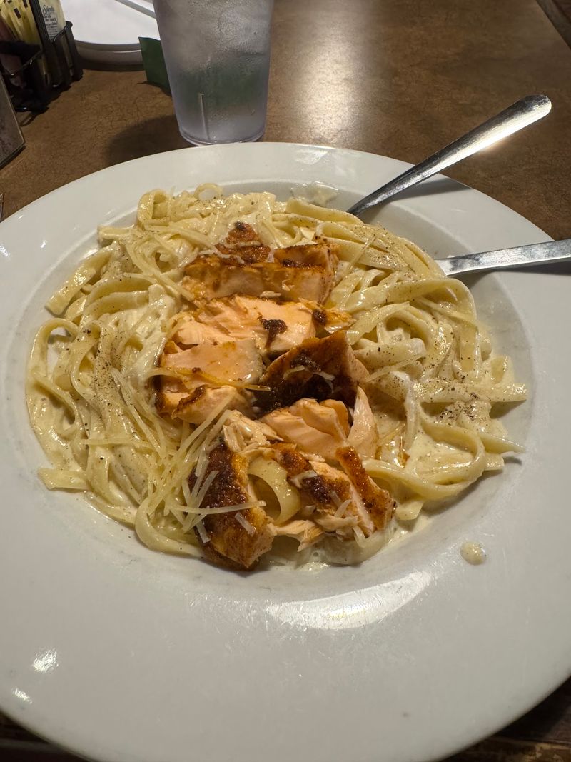 Creamy Alfredo With Shrimp Or Blackened Salmon