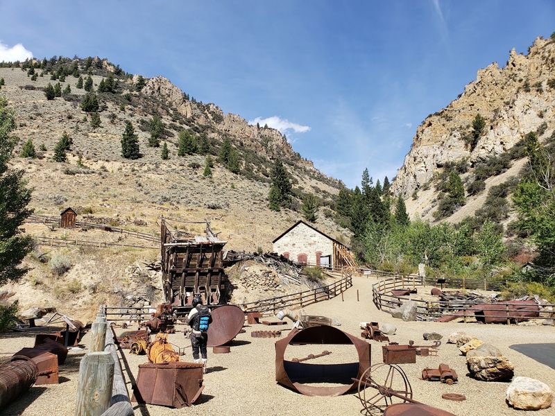 Turn One Ghost Town Into A Full History Road Trip