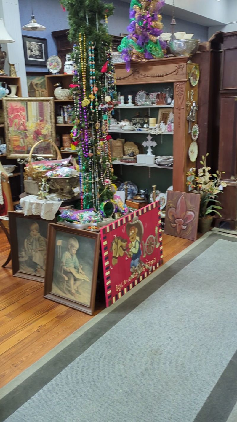 Lower Lodge Antique Mall
