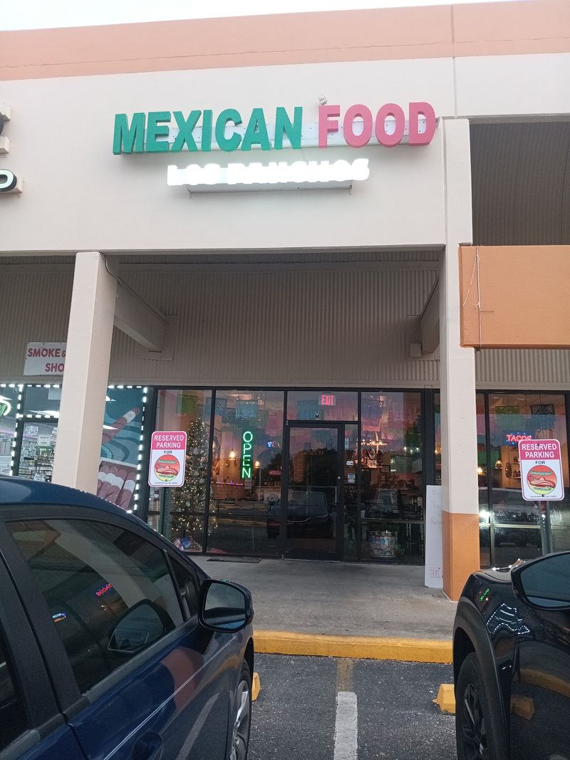 Los Panchos Tamales y Tacos