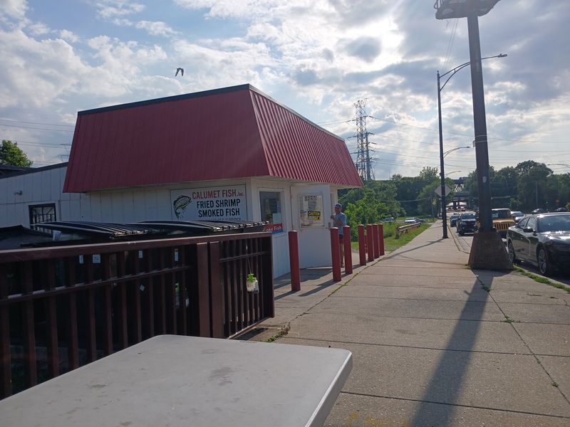 Picnic Tables, Drawbridges, And Dinner In The Car