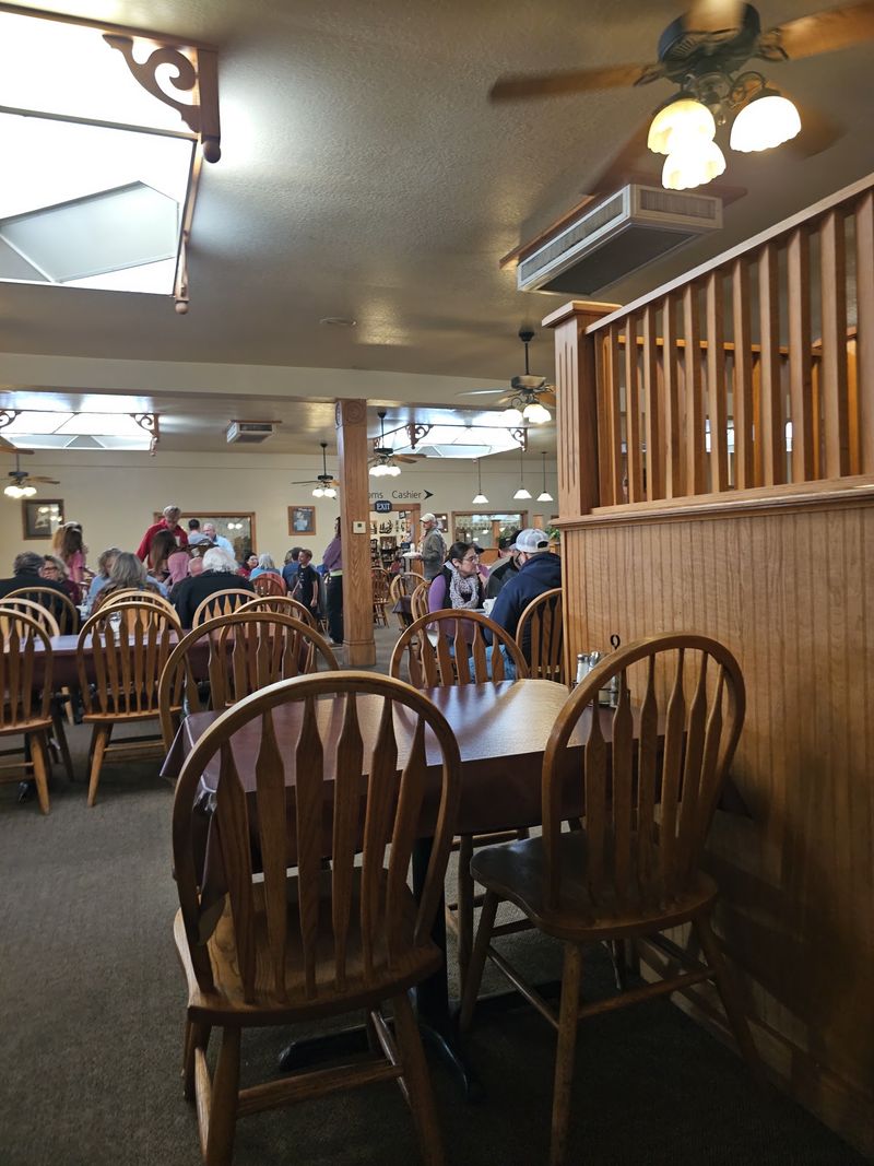 Carriage Crossing Restaurant and Bakery