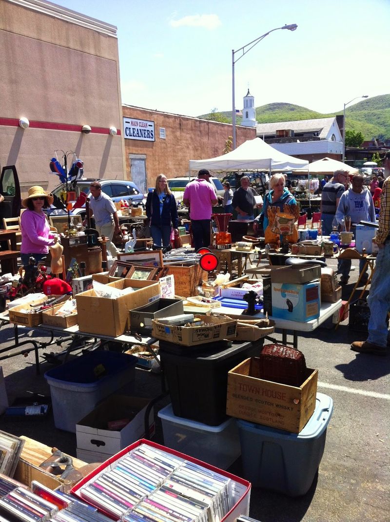 Beacon Flea Market - Beacon