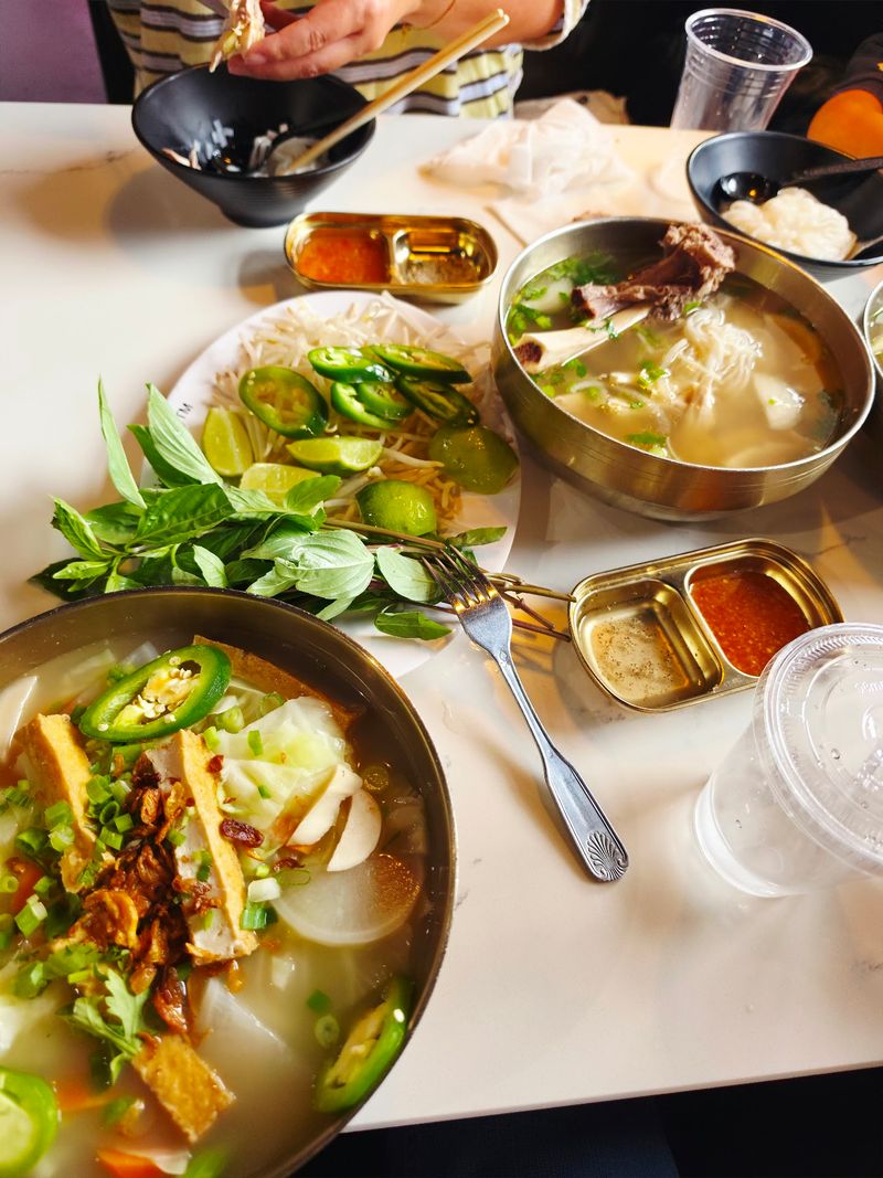 Pho Ga Bac Bac